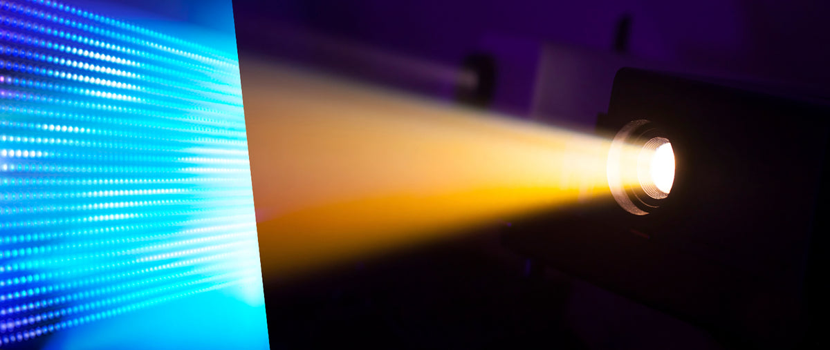 Нow many lumens is good for outdoor projector? Big Screen Pro