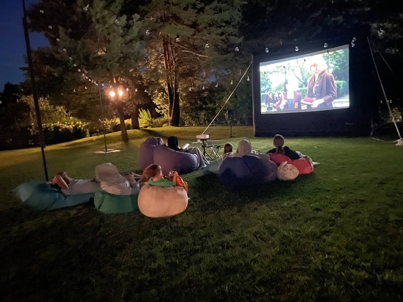 How to host an outdoor movie night in your backyard - 3 Tips