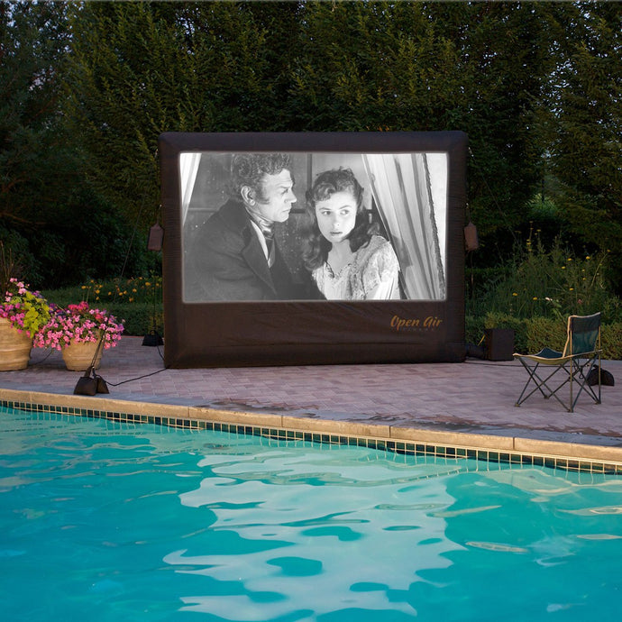 9’ x 5’ Inflatable Screen by the pool
